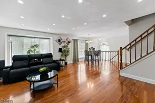 25 Holly St, Jersey City, NJ 07305 - Photo 8