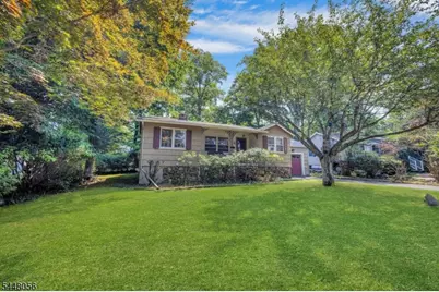 51 Laurel Dr, Wayne, NJ 07470 - Photo 2