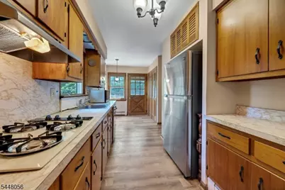 51 Laurel Dr, Wayne, NJ 07470 - Photo 20