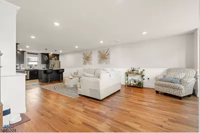 322 McGuire Pl, Perth Amboy, NJ 08861 - Photo 10