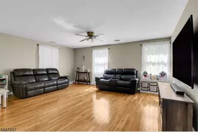 25 Gillette Rd, Long Hill Township, NJ 07933 - Photo 12
