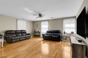 25 Gillette Rd, Long Hill Township, NJ 07933 - Photo 12