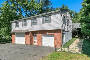 25 Gillette Rd, Long Hill Township, NJ 07933 - Photo 2