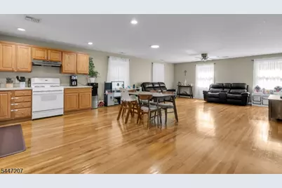 25 Gillette Rd, Long Hill Township, NJ 07933 - Photo 6