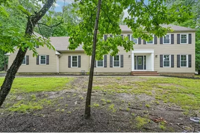 12 Apache Rd, Wayne, NJ 07470 - Photo 2