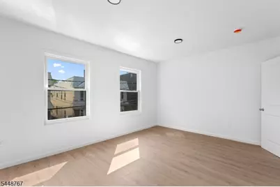 43 Cortland St, Newark, NJ 07105 - Photo 18