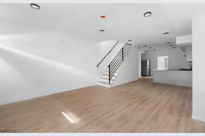 43 Cortland St, Newark, NJ 07105 - Photo 2
