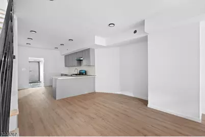 43 Cortland St, Newark, NJ 07105 - Photo 6