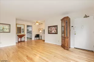 39 A Sandra Cir, Westfield, NJ 07090 - Photo 4