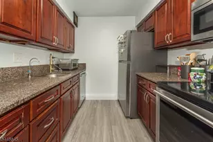 300 Main St, Little Falls Township, NJ 07424 - Photo 8
