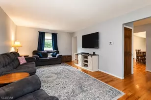 4 Blue Grass Dr, Ewing Township, NJ 08638 - Photo 6