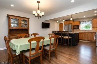 4 Blue Grass Dr, Ewing Township, NJ 08638 - Photo 2