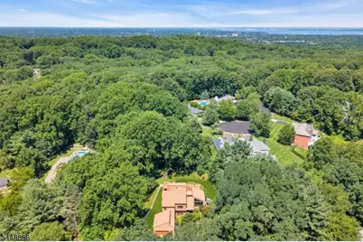 6 Sugar Ln, Holmdel Twp., NJ 07733 - Photo 2