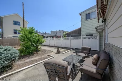 94 Van Buren St, Newark, NJ 07105 - Photo 50