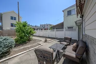 94 Van Buren St, Newark, NJ 07105 - Photo 50
