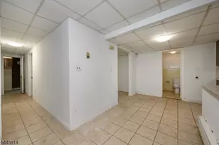 94 Van Buren St, Newark, NJ 07105 - Photo 38