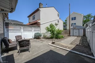 94 Van Buren St, Newark, NJ 07105 - Photo 48