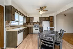 94 Van Buren St, Newark, NJ 07105 - Photo 20