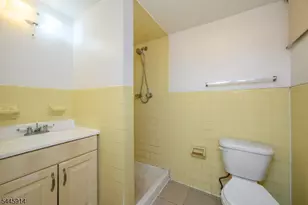 94 Van Buren St, Newark, NJ 07105 - Photo 44