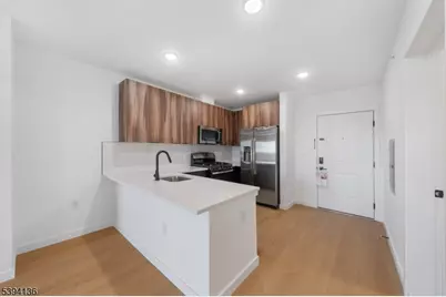 768 Bergen St #5D, Newark, NJ 07108 - Photo 1