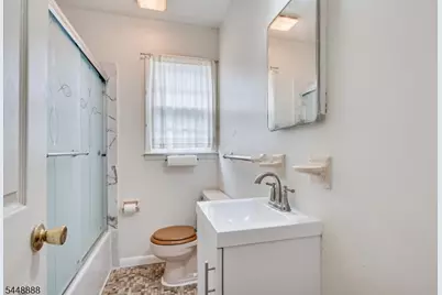 52 Johnson Ave #2, Cranford Township, NJ 07016 - Photo 18