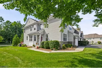 10 Indian Field Dr, Hardyston Township, NJ 07419 - Photo 1