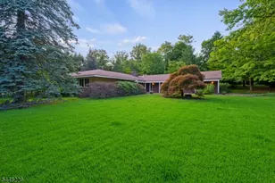 29 Wayside Pl, Montclair, NJ 07042 - Photo 2