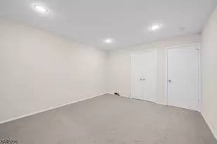 29 Wayside Pl, Montclair, NJ 07042 - Photo 28