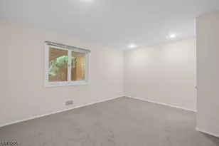 29 Wayside Pl, Montclair, NJ 07042 - Photo 34