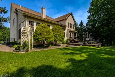 18 Hartlander St, East Brunswick Township, NJ 08816 - Photo 48
