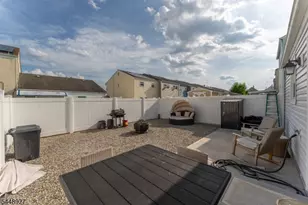 30 Warren St, Carteret, NJ 07008 - Photo 20