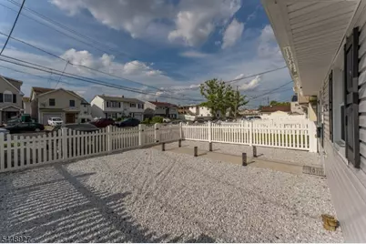 30 Warren St, Carteret, NJ 07008 - Photo 4