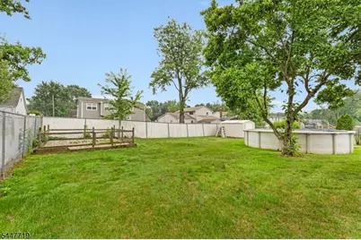 20 Normandy Rd, Mount Olive, NJ 07836 - Photo 24
