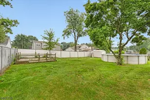 20 Normandy Rd, Mount Olive, NJ 07836 - Photo 24