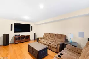 20 Normandy Rd, Mount Olive, NJ 07836 - Photo 4