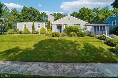 47 Collamore Ter, West Orange Township, NJ 07052 - Photo 2