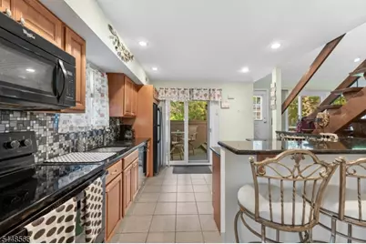 510 Auten Road 2A, Hillsborough Township, NJ 08844 - Photo 6