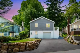 116 Bucknell Trail, Hopatcong, NJ 07843 - Photo 2