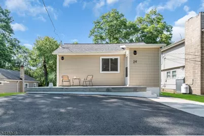 24 Northwestern Trl, Hopatcong, NJ 07843 - Photo 2