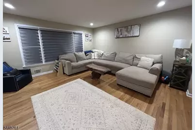 23 Charles St, Clark Township, NJ 07066 - Photo 4