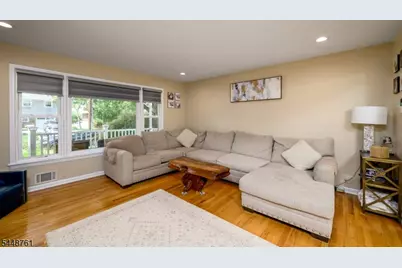 23 Charles St, Clark Township, NJ 07066 - Photo 4