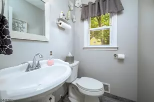 23 Charles St, Clark Township, NJ 07066 - Photo 16