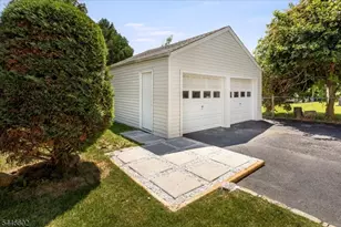 202 Marcella Rd, Parsippany, NJ 07054 - Photo 22