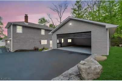 385 Maxim Dr, Hopatcong, NJ 07843 - Photo 6