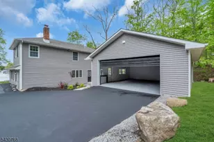 385 Maxim Dr, Hopatcong, NJ 07843 - Photo 38