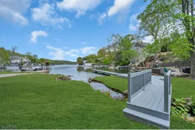 385 Maxim Dr, Hopatcong, NJ 07843 - Photo 46