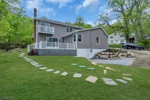 385 Maxim Dr, Hopatcong, NJ 07843 - Photo 40