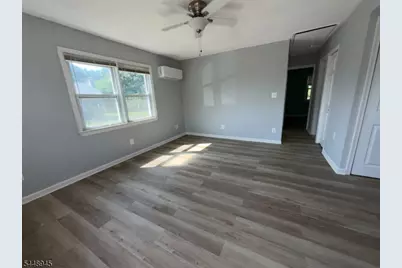 6 Maple Ln, Hampton Boro, NJ 08827 - Photo 6
