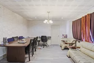 33 Fairbanks St, Hillside, NJ 07205 - Photo 4
