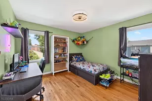 202 Tuttle St, Green Brook Township, NJ 08812 - Photo 16